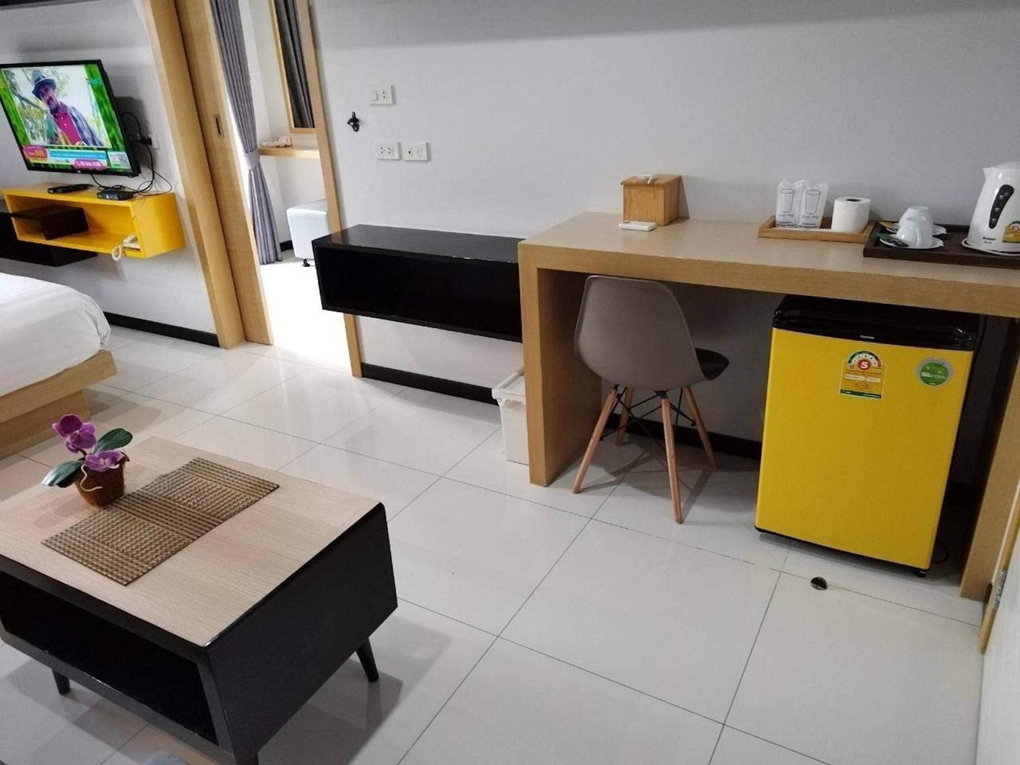 Baan Bangkok 97 Hotel Pathum Thani Room photo